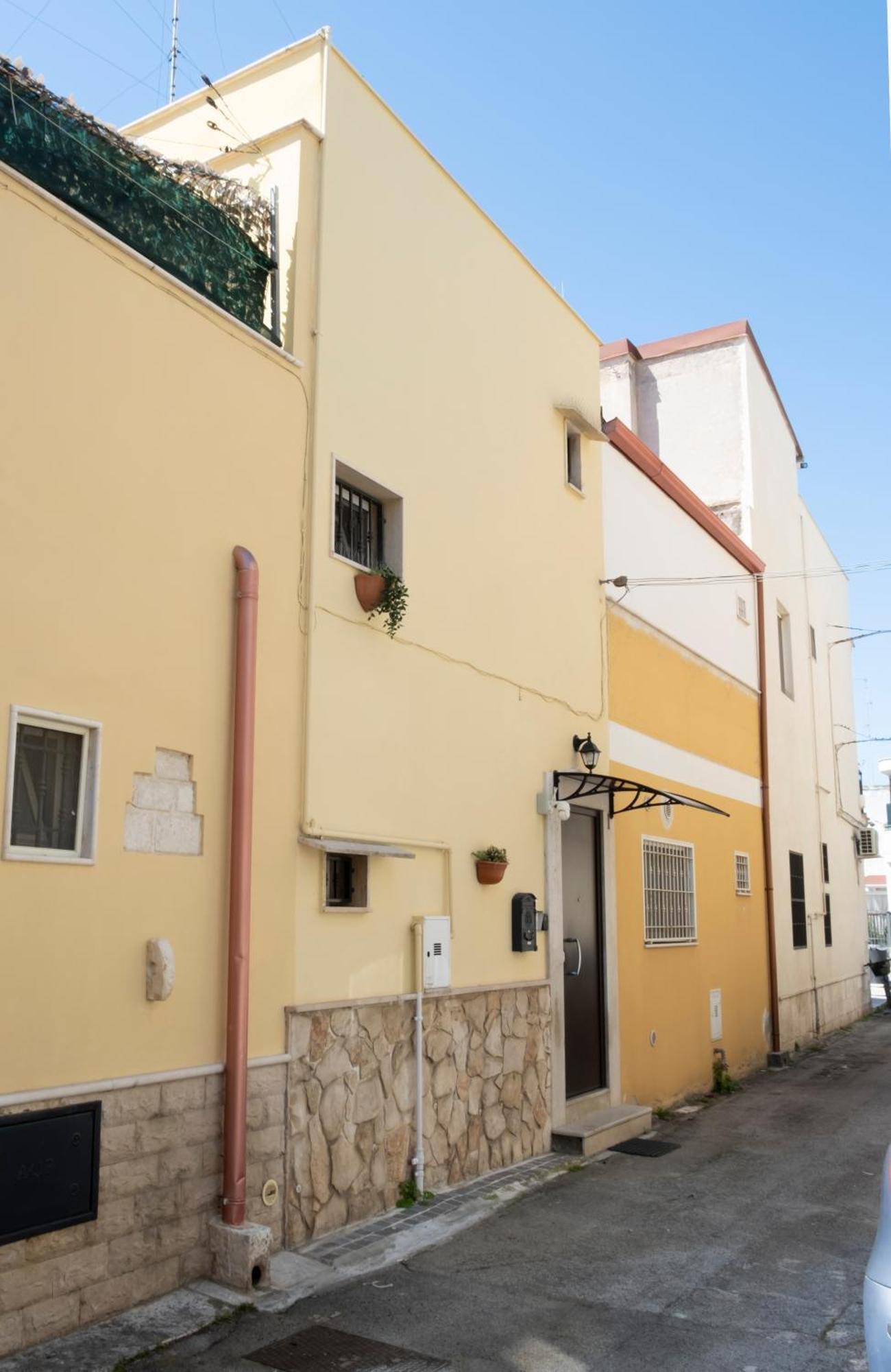 Вилла Elly'S House Бари Экстерьер фото